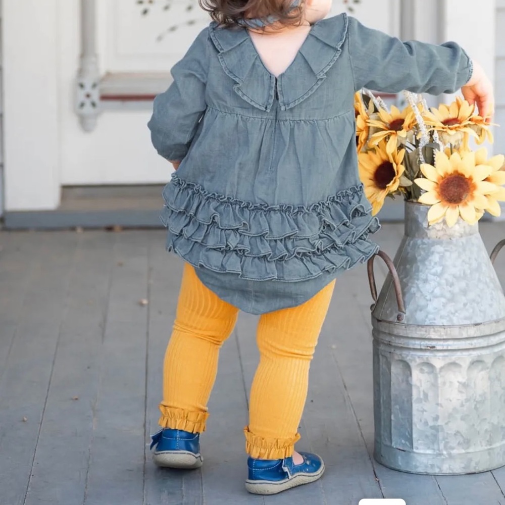 Ruffle Butts Footless Ruffle Tights in Honey, size 0-6 months